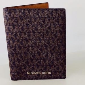 Michael Kors Bedford Travel Passport Wallet